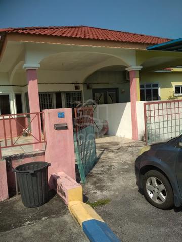 Sewa Bilik Untuk Perempuan Sahaja, Taman Berlian Sabak Bernam 1