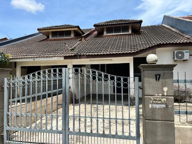 Single-storey ulu tiram 1