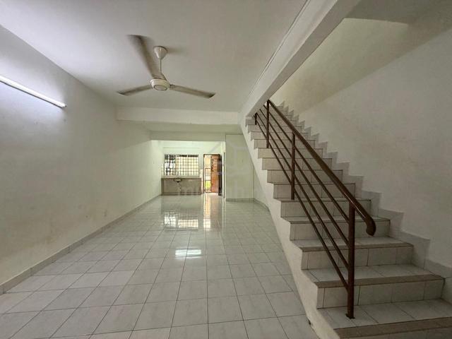 Double Storey/ Bukit Mewah/ 3bed/ Partial Furnished/skudai 1