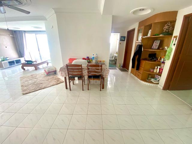 D'casa Condominium 1