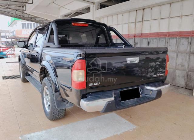 Cash Only 2005 Isuzu D-MAX 3.0 4X4 (A) - 5