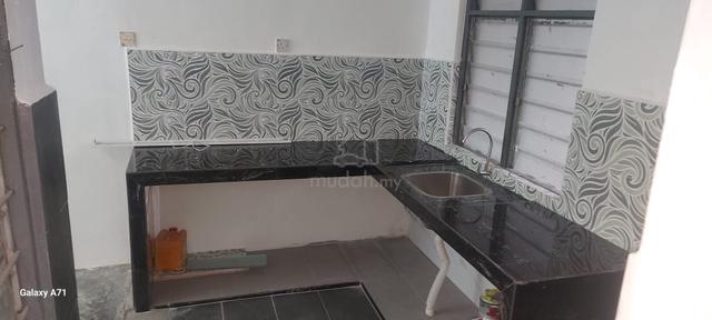 Rent Double Stry  2 Tingkat  3 bilik- Bandar Putra Jalan Jati 4