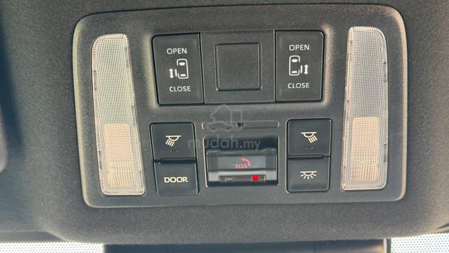 Toyota Voxy 2.0 Fullspec 8 seater Unreg - 5