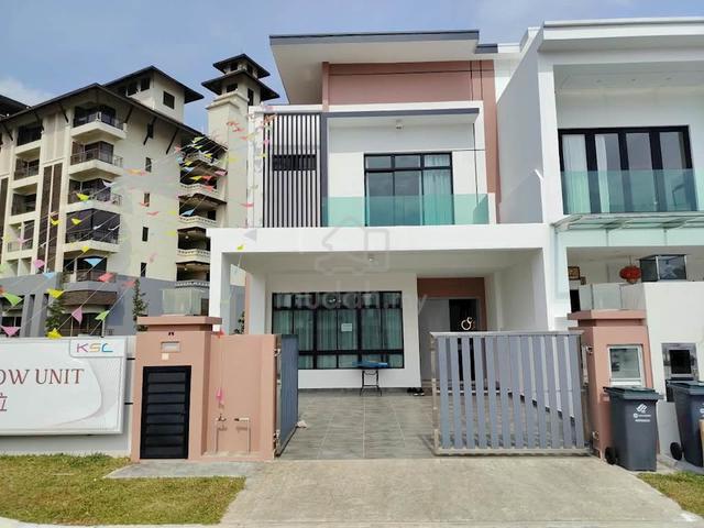 Rumah 2 Tingkat Freehold GnG siap Balcony di Pulai Bestari utk Dijual 1