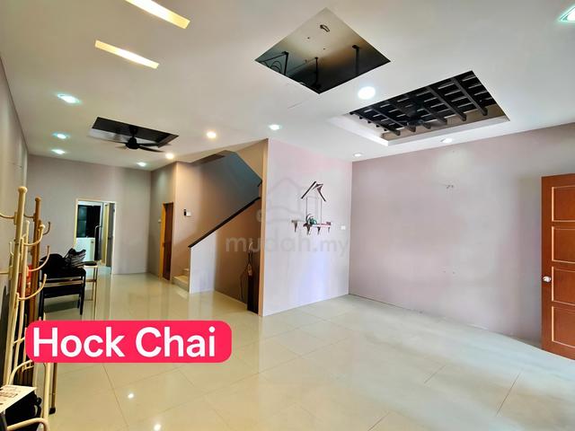 Double Storey Terrace Renovated Furnished | Mak Mandin 1