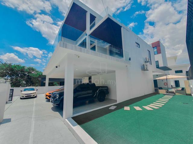 2.5 Storey Bungalow Country Heights Kajang 1