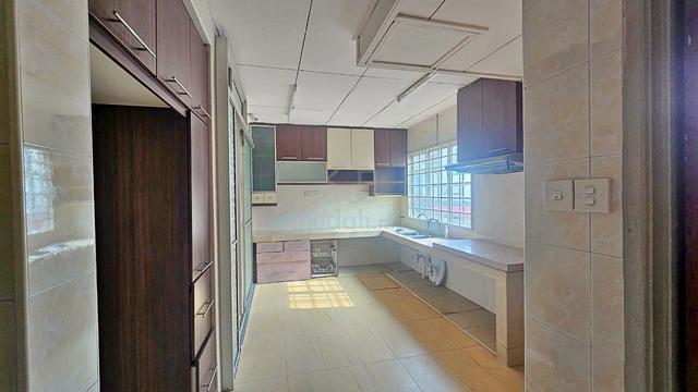 Bandar Mahkota Cheras 4 Rooms Kitchen & Car Park Fully Extend Cheap 1