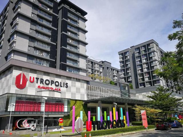 Master bedroom for rent sharing 3 pax 1