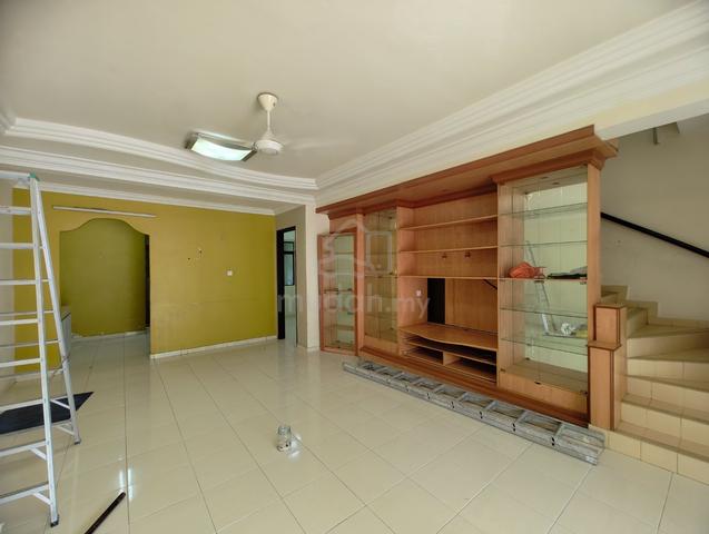 Ampang Saujana 2-Storey Terraced House For Rent [P/F + Ample Car Park] 1