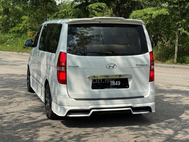 2018 Hyundai GRAND STAREX 2.5 ROYALE FACELIFT (A) - 4