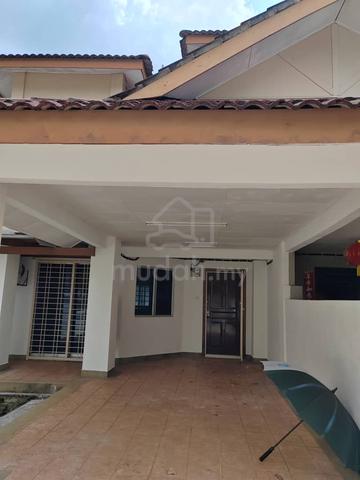 Taman Puchong Hartamas ( 22x75 ) Double Storey Freehold Terrace house 1
