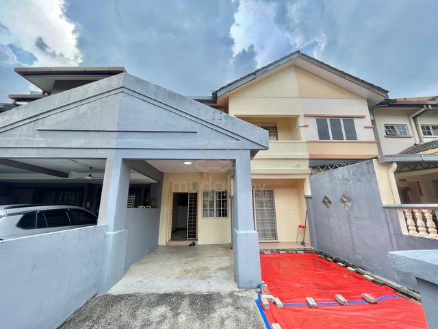 20x70sqft - Double Storey Terrace Jalan Anggerik Aranda, Kota Kemuning 1
