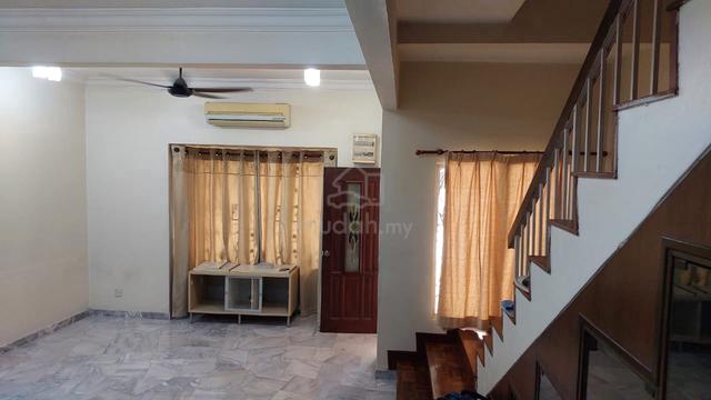 Double Storey Terrace, Petaling Jaya, Selangor. 1
