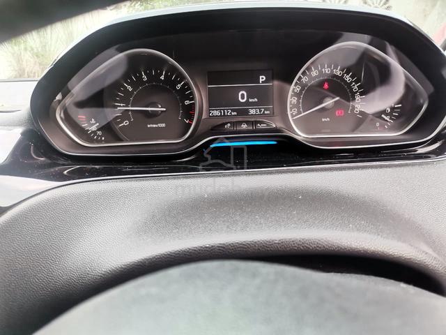 2015 Peugeot 208 1.6 VTi ALLURE (A) - 5