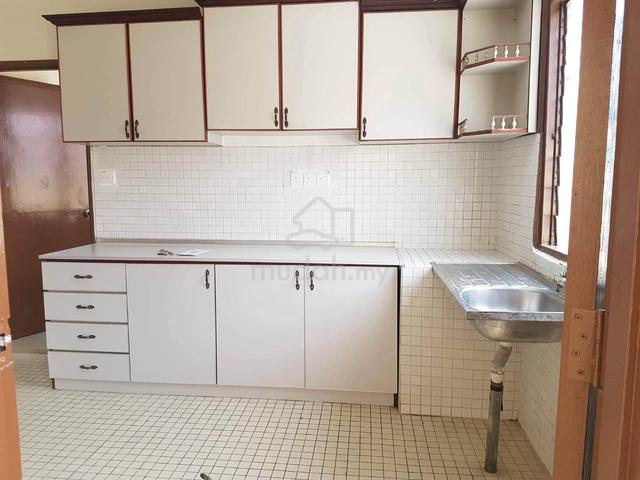 Cozy Double Storey House @ SS 19 - Subang Jaya Near Sunway Pyramid 1