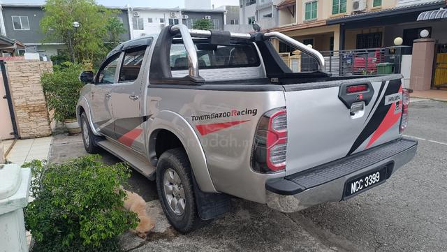 2008 Toyota HILUX 2.5 G FACELIFT (A) - 4