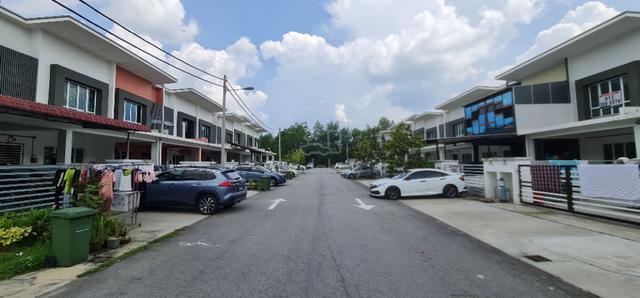 Semenyih, Double Storey House, S1 Residence, Freehold, Below Market 1