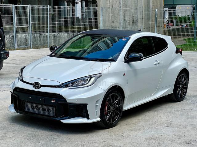 2025 Toyota GR YARIS 1.6 RZ HIGH PERFORMANCE Auto - 1