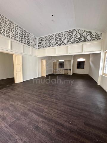 Georgetown Tourist Hotspot Shop lot For Rent 1