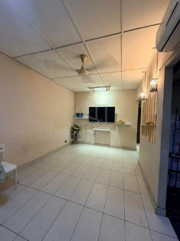 Pangsapuri Seroja (Puchong Indah) 1