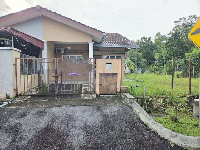 Corner Single Storey Terrace House Taman Amansari Bukit Rahman Putra 1