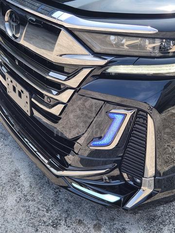 2023 Vellfire Z Premier 2.4 (A) GRD5A FULLYLOADED - 5
