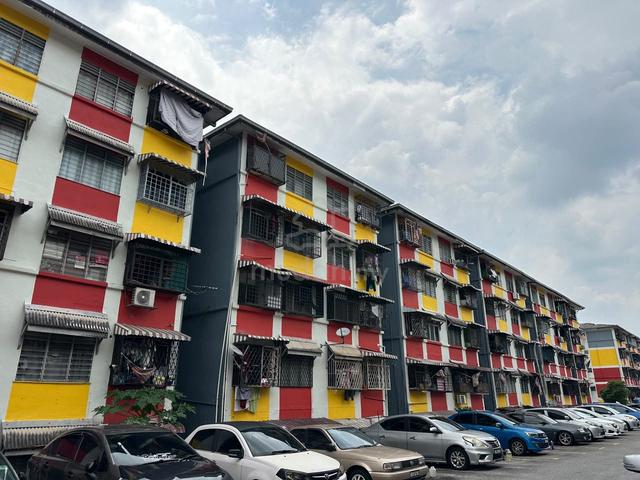Flat Pandan Indah 1