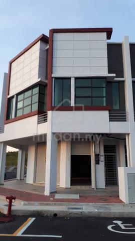 Corner lot Double storeys commercial property 1