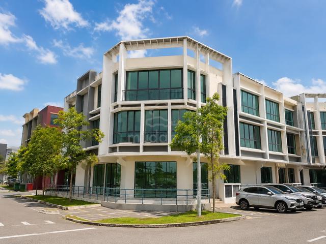 CORNER LOT 3 Tingkat Shop Lot Putra Sentral Bandar Seri Putra Bangi 1