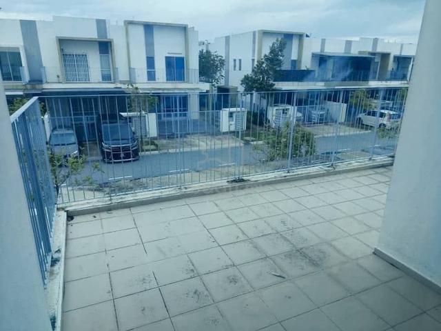 DOUBLE STOREY TERRACE CASAWOOD, Cybersouth Dengkil 1