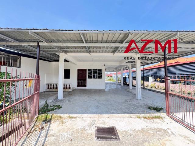 Refurbished Single Storey Terrace Corner at Permyjaya Miri 1