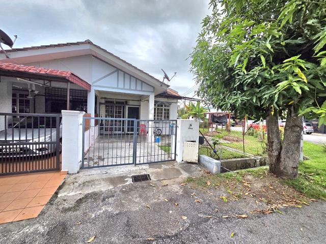 CORNER LOT Single Storey Taman Desa Sentosa Teras Jernang Bangi 1