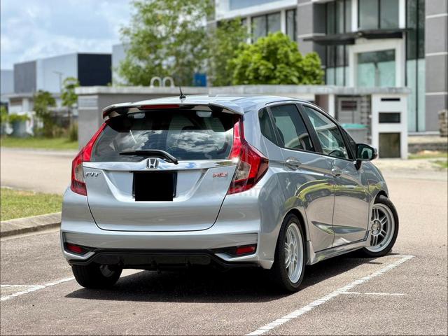 FULL LOAN 2018 Honda JAZZ 1.5 V (A) RS BODYKIT - 4