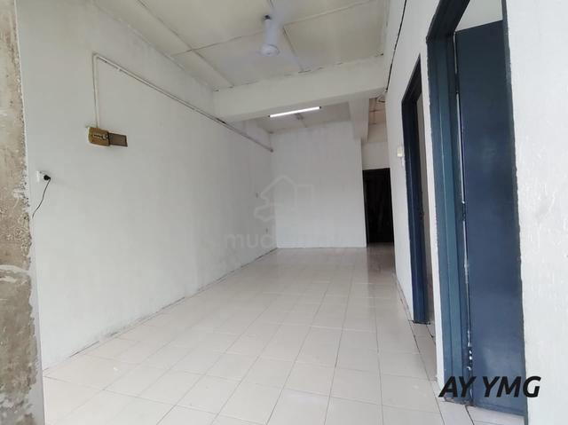 Jalan Temenggu 18 Shop Apartment 1