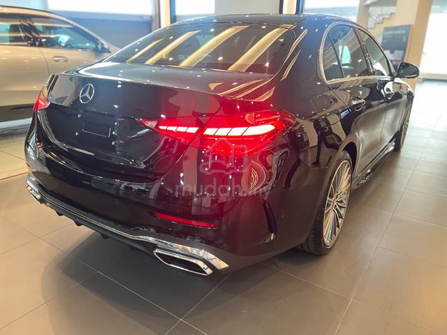 **REBATE UP TO 15K**2026 Mercedes Benz C200 AMG - 4