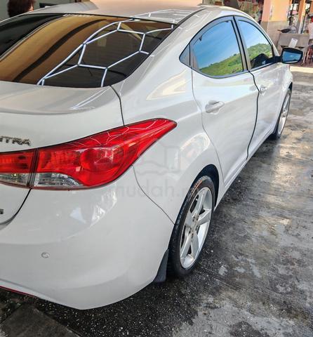 2013 Hyundai ELANTRA 1.8 PREMIUM (A) - 3