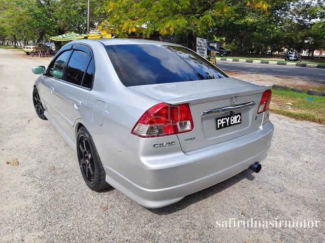 Tahun 2004 Honda Civic ES 1.7 (A) - 2