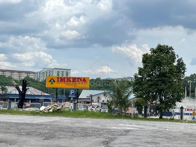Hulu Langat, Kampung Batu 10, Jalan Cheras, near main road 1