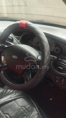 2000 Ford FOCUS 1.8 ZETEC (M) - 2