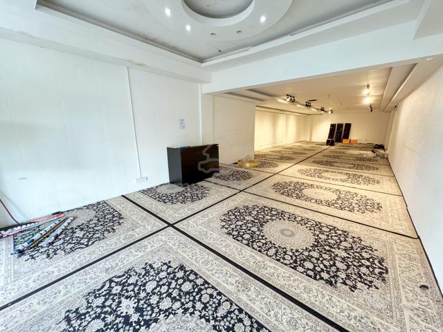 GROUND FLOOR Shop Office Seri Kembangan FACING HIGHWAY 1