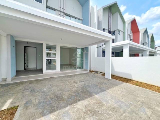 FREEHOLD NEW UNIT 2225ft 2 Storey House Serene Heights Bangi 2