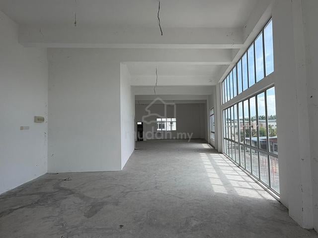 Corner Shop Office 1st & 2nd Floor for Rent at Taman Seri Emas Indah 1