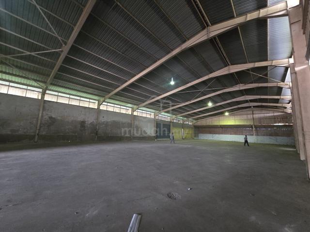 Fronting Main road 18000sf Warehouse at Jalan Sungai Kandis Klang 1