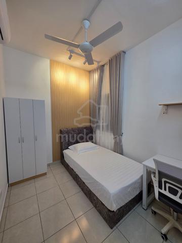 Premium Single Room Fully Furnish Amansuri Cheras KL Near LRT / KTM 1