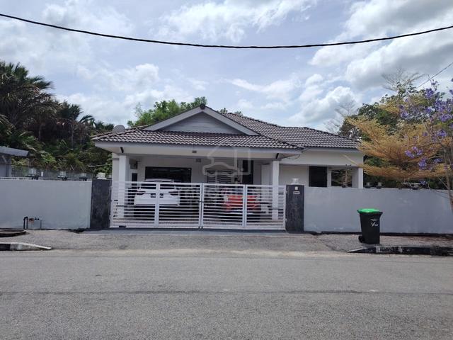 Banglo Taman Kebun VIlla untuk dijual Fully Renovated 1