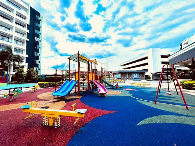 1 Manhattan Condominium 4