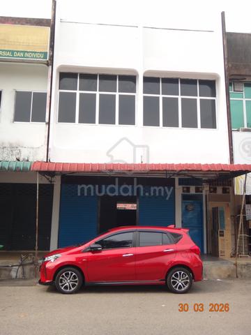 Rumah Kedai Dua Tingkat 1