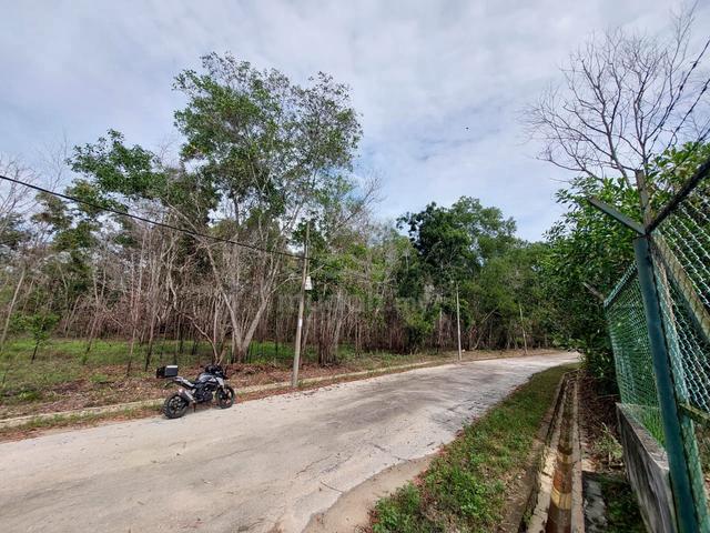 Attractive bungalow land for sale 1