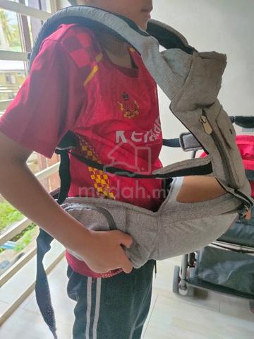 sweet cherry baby carrier - Moms & Kids for sale in Tumpat, Kelantan