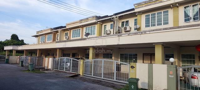 Double Storey Terrace Intermediate at Jalan Stutong For Sale 1